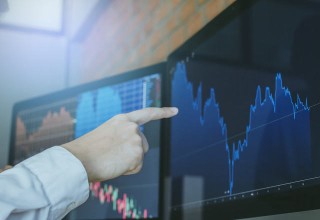 如何理解股票下跌补仓行为？股票跌了为何要补仓及风险？