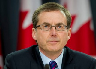 外盘头条：特朗普对美国参战与否含糊其辞 美联储再度维持利率不变 稳定币市值飙升至历史新高