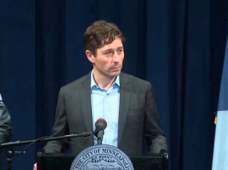 美伞兵或被部署至明州 明尼阿波利斯市市长：威胁性恐吓