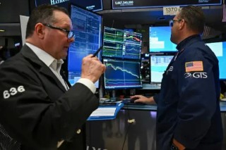 尾盘：美股加速下滑 道指重挫760点