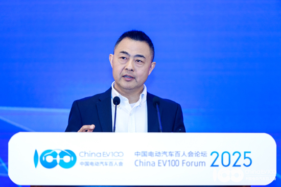 亚马逊全球副总裁:今年将投入1000亿美元用于云和AI基础设施建设 第1张 亚马逊全球副总裁:今年将投入1000亿美元用于云和AI基础设施建设 第1张