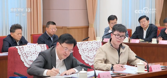 李强总理主持召开经济形势专家和企业家座谈会,参会发言的都有谁? 第6张 李强总理主持召开经济形势专家和企业家座谈会,参会发言的都有谁? 第6张