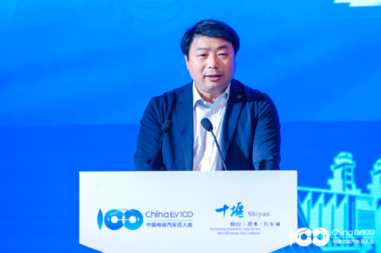 中国汽车流通协会钟渭平：专用车供应链平台发布，打通金融、租赁、拍卖等环节  第1张