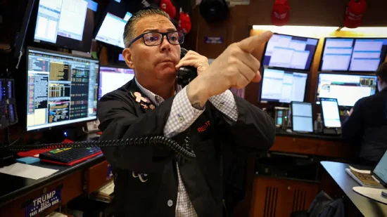 收盘：美股小幅收高 标普指数六连涨  第1张