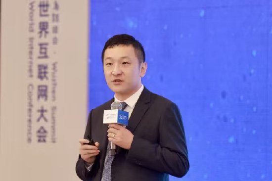 蚂蚁集团骆骥：蚂蚁已部署万卡规模国产算力群，全面应用于安全及风控｜直击乌镇  第1张